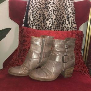 Naya Virtue Greige Leather Boots, 7M